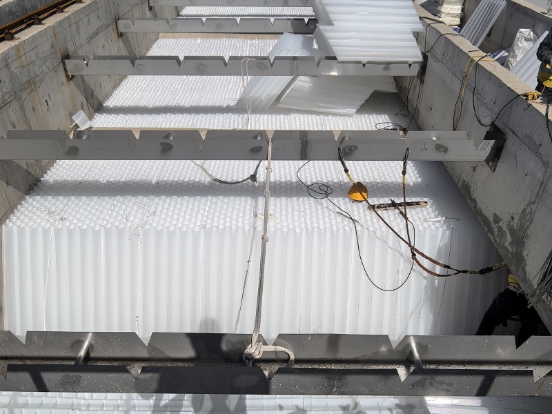 �����ط�Cб�����ϴ���б�����ϰ��b�F(xi��n)��(ch��ng)